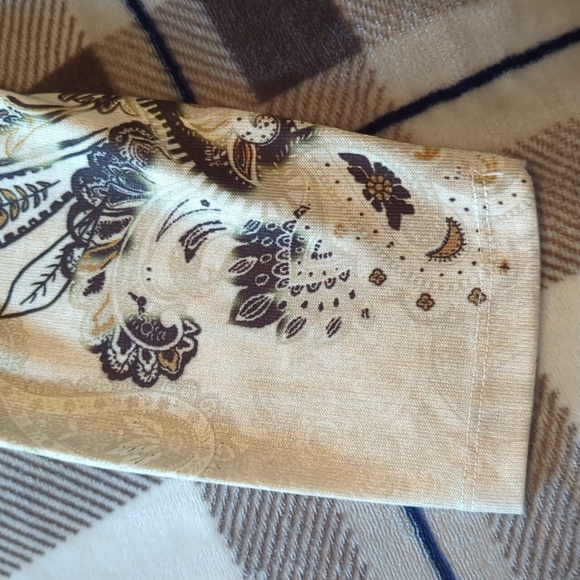 Serengeti Paisley Cardigan - Picture 8 of 8